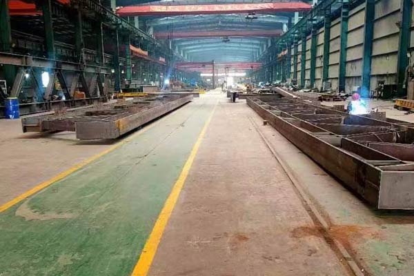 長(zhǎng)春鋼結(jié)構(gòu)比較適合在農(nóng)業(yè)建筑如牧場(chǎng)農(nóng)場(chǎng)應(yīng)用