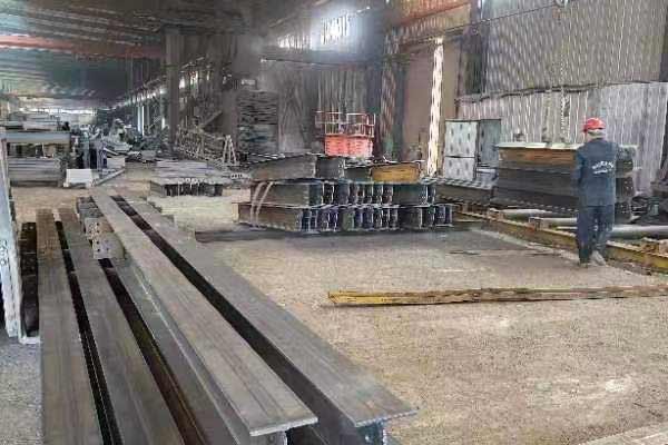 長(zhǎng)春鋼結(jié)構(gòu)在選購(gòu)鋼材時(shí)有哪些注意事項(xiàng)？